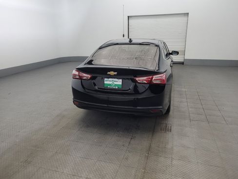 Used 2021 Chevrolet Malibu LT FWD image 7