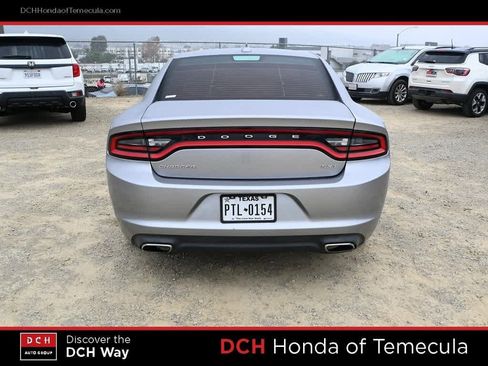 Used 2016 Dodge Charger SXT image 6