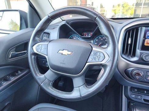 Used 2017 Chevrolet Colorado Z71 AWD/4WD image 17