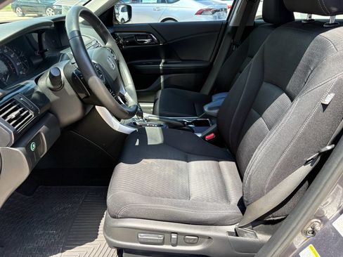 Used 2015 Honda Accord Sport image 10