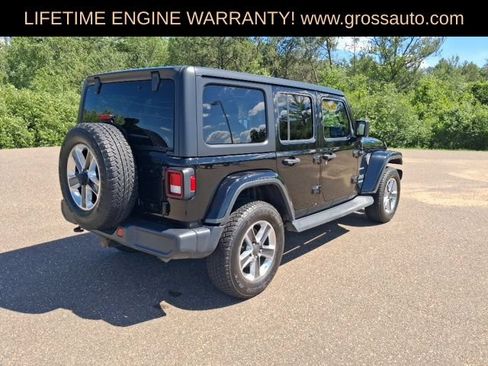 Used 2019 Jeep Wrangler Unlimited Sahara w/ Uconnect 4C Nav & Sound Group AWD/4WD image 8