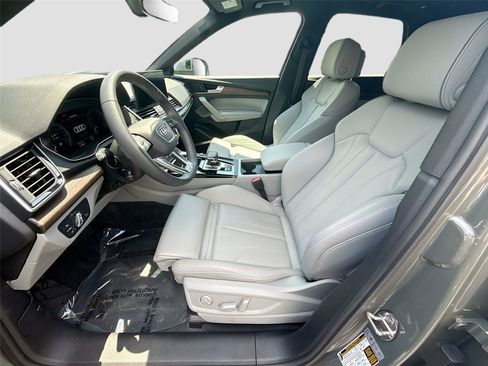 Certified 2025 Audi Q5 e Premium Plus w/ Premium Plus Package AWD/4WD image 21