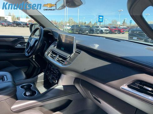 Used 2024 Chevrolet Tahoe LT w/ Luxury Package image 12