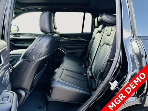 New 2024 Jeep Grand Cherokee Limited 4xe w/ Luxury Tech Group II image 27