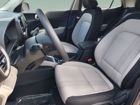 New 2026 Hyundai Venue SEL FWD image 18
