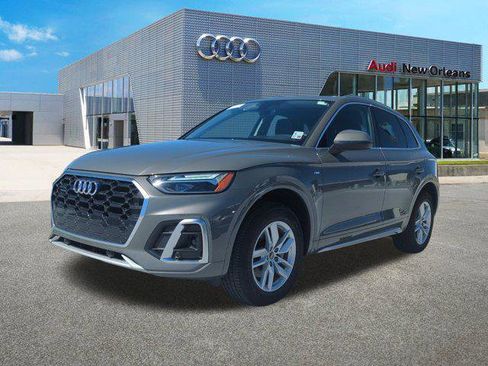 Certified 2024 Audi Q5 2.0T Premium w/ Convenience Package image 3