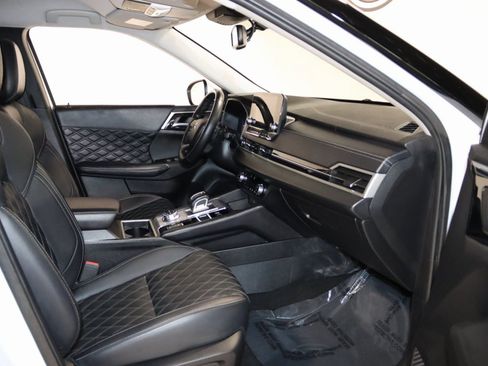 Used 2024 Mitsubishi Outlander 4WD Plug-In Hybrid image 59