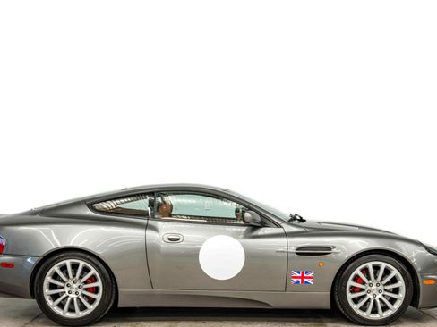 Used 2003 Aston Martin Vanquish RWD image 2