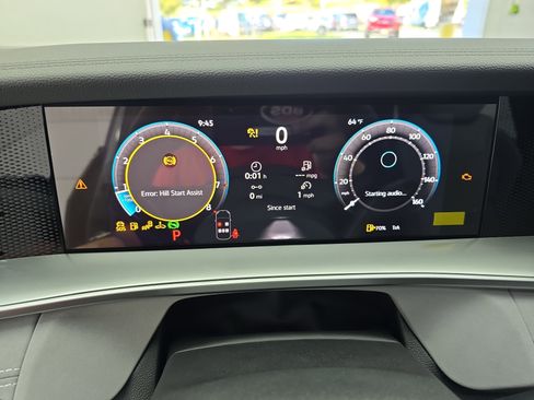 New 2026 Volkswagen Tiguan SE R-Line FWD image 19