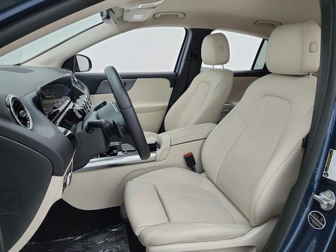 Used 2023 Mercedes-Benz GLA 250 image 13