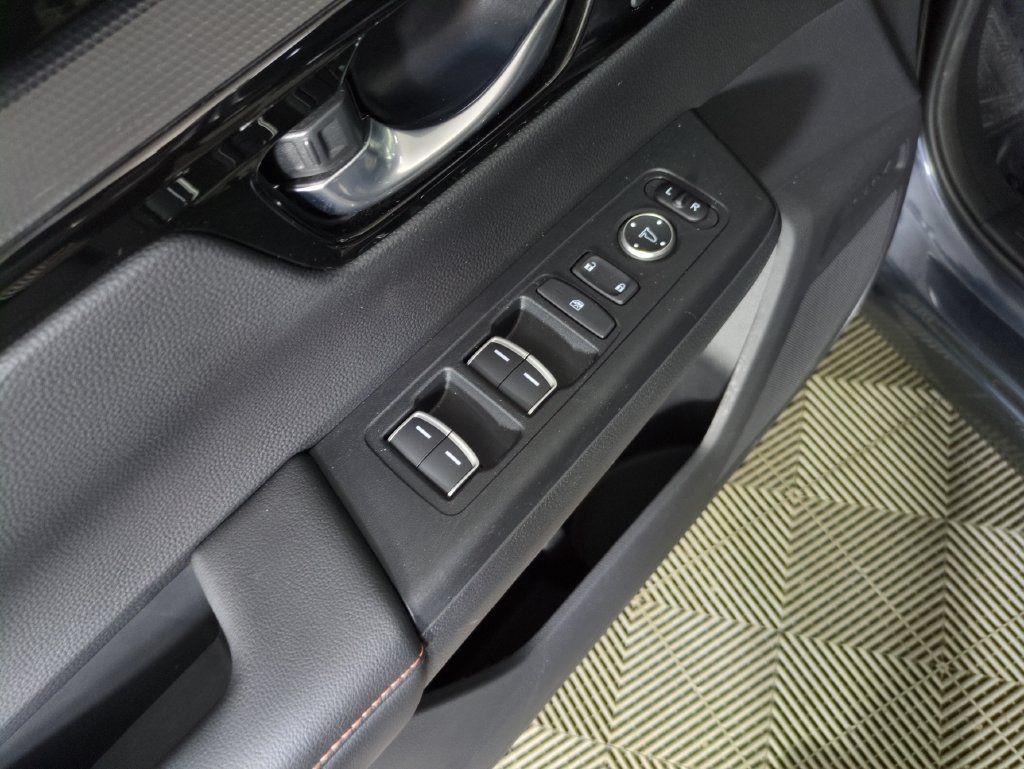 Certified 2025 Honda CR-V Sport Touring image 17