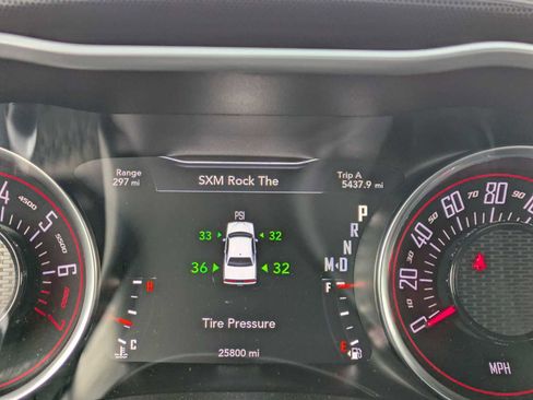 Used 2017 Dodge Challenger GT w/ Driver Convenience Group image 28