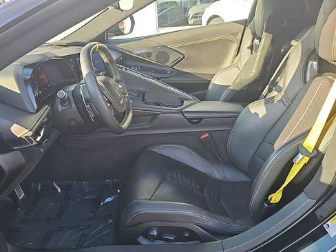 Used 2023 Chevrolet Corvette 3LT w/ Z51 Performance Package image 4