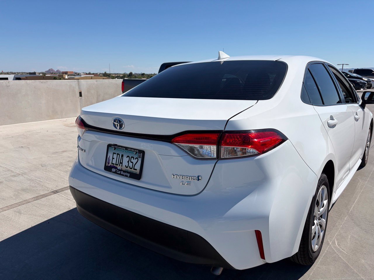 Used 2023 Toyota Corolla LE FWD image 4