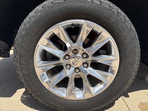 Used 2021 Chevrolet Silverado 1500 LTZ AWD/4WD image 9