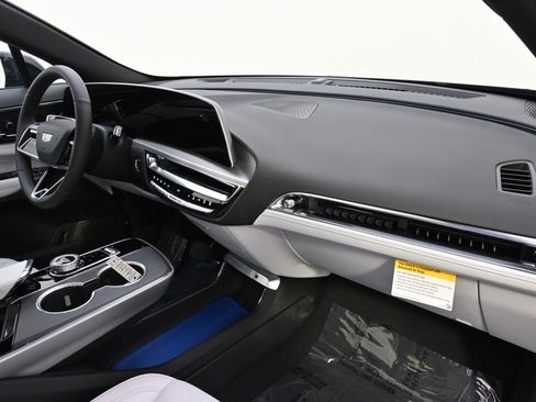 New 2025 Cadillac Lyriq Sport AWD/4WD image 15