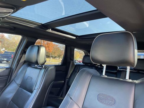 Used 2020 Jeep Grand Cherokee Overland image 23