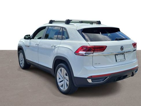Used 2023 Volkswagen Atlas Cross Sport SE FWD image 3