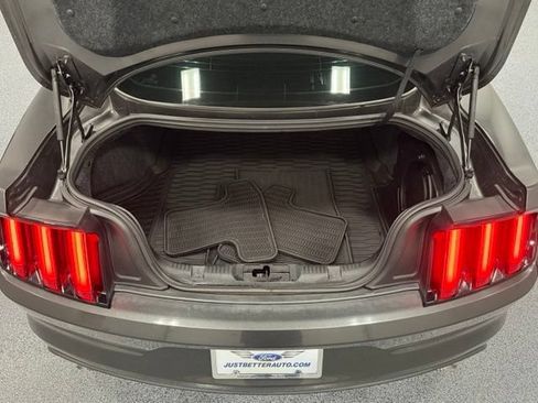 Used 2017 Ford Mustang GT Premium w/ GT Performance Package RWD image 30