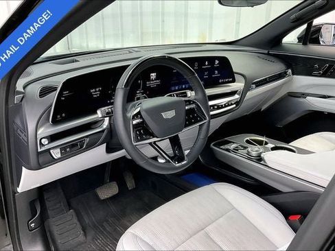 Used 2024 Cadillac Lyriq Sport AWD/4WD image 17