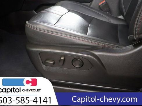 Used 2022 Chevrolet Suburban RST w/ Luxury Package AWD/4WD image 13