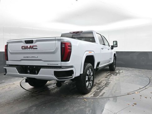 New 2026 GMC Sierra 2500 Denali w/ Denali Reserve Package image 9