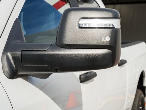 New 2026 RAM 2500 Big Horn AWD/4WD image 17