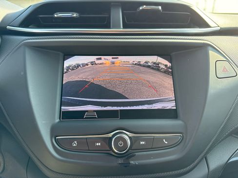Certified 2023 Chevrolet TrailBlazer LT FWD image 17