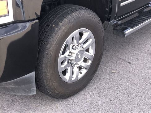 Used 2019 Chevrolet Silverado 3500 High Country w/ Duramax Plus Package image 2