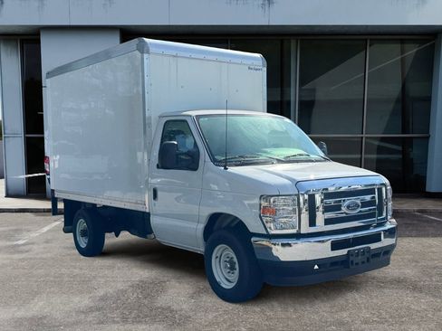 New 2025 Ford E-350 and Econoline 350 Super Duty w/ Power Equipment Group RWD image 4