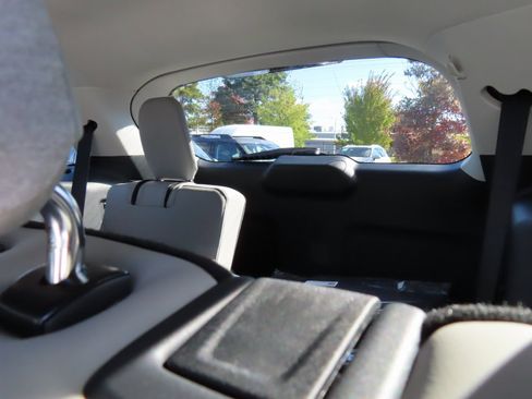 New 2026 Ford Explorer Active w/ Active Comfort Package image 17