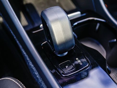 Used 2023 Volvo C40 P8 Recharge Ultimate image 26