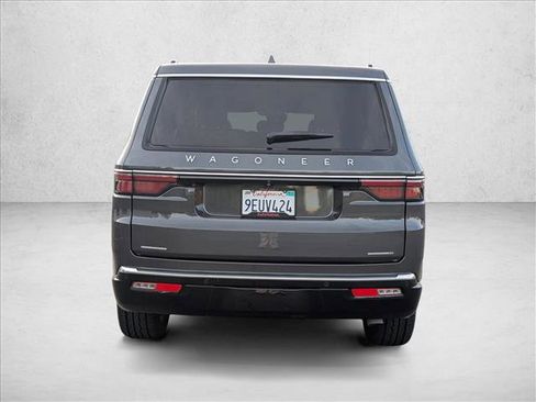 Used 2022 Jeep Wagoneer Series III w/ Convenience Group I AWD/4WD image 8