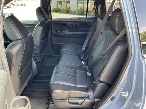 Used 2022 Honda Passport TrailSport image 37