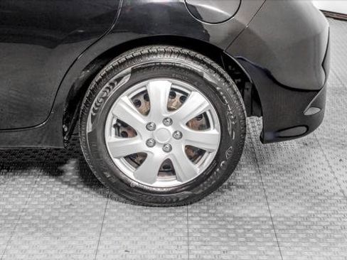 Used 2019 Nissan Versa Note SV image 34