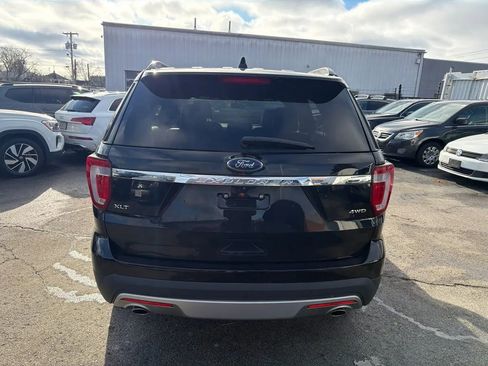 Used 2017 Ford Explorer XLT w/ Equipment Group 202A image 13
