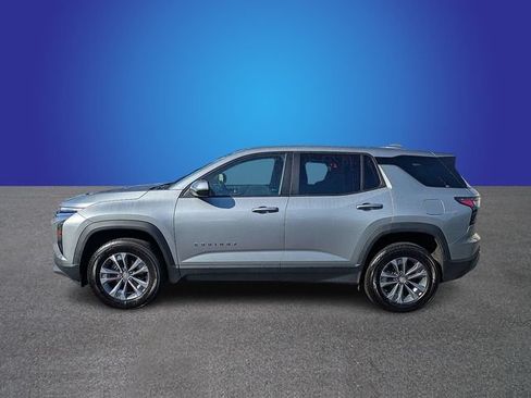 Used 2025 Chevrolet Equinox LT FWD image 2