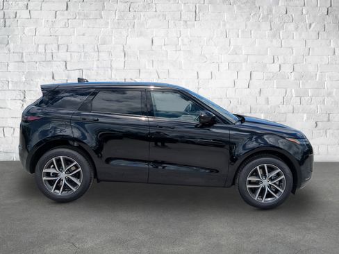 New 2026 Land Rover Range Rover Evoque S image 6