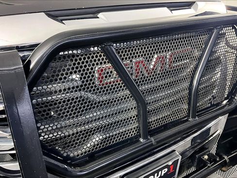 Used 2022 GMC Sierra 1500 SLT w/ X31 Off-Road Package AWD/4WD image 29