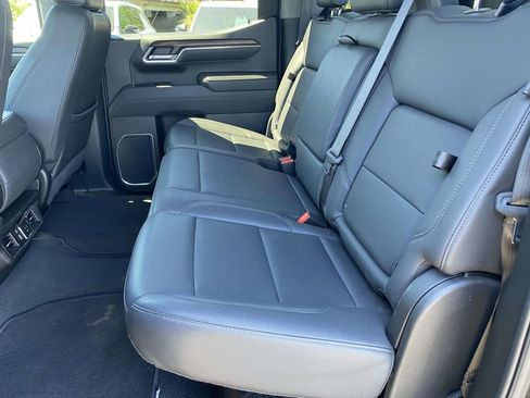 Used 2025 GMC Sierra 1500 SLT RWD image 11