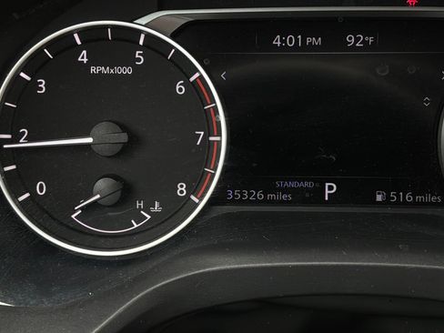 Used 2025 Nissan Rogue SV FWD image 38