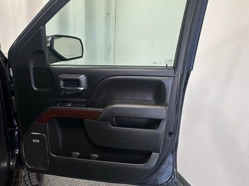 Used 2018 GMC Sierra 1500 SLT w/ SLT Premium Package image 15