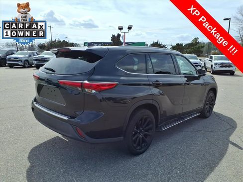 Used 2022 Toyota Highlander XLE FWD image 5
