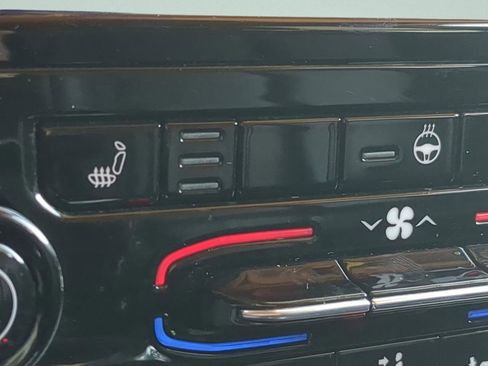 Used 2021 Jeep Grand Cherokee L Limited image 20