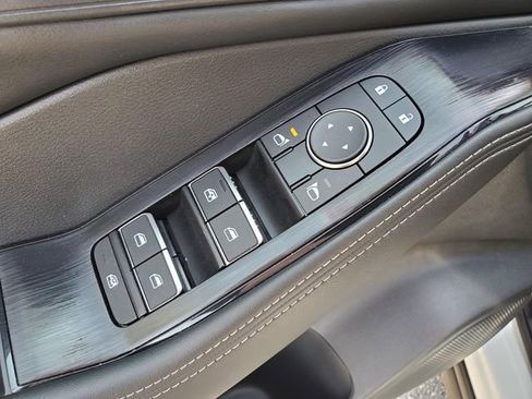 Certified 2023 Nissan Rogue SL w/ SL Premium Package image 18