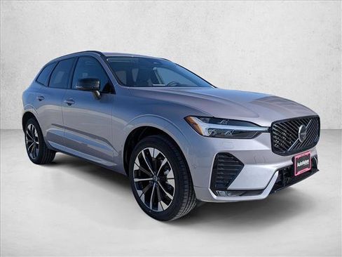 New 2026 Volvo XC60 B5 Plus w/ Climate Package AWD/4WD image 7