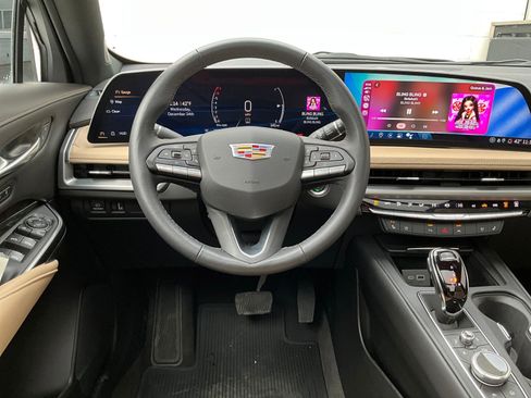 Certified 2024 Cadillac XT4 Premium Luxury w/ Active Safety Package image 17