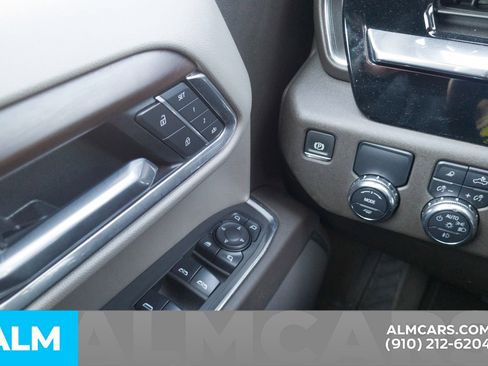 Used 2025 GMC Sierra 1500 SLT image 14