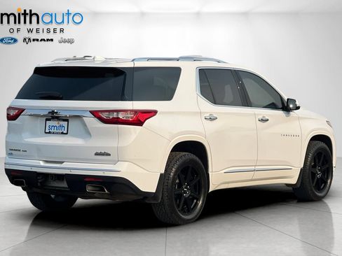 Used 2019 Chevrolet Traverse High Country AWD/4WD image 4