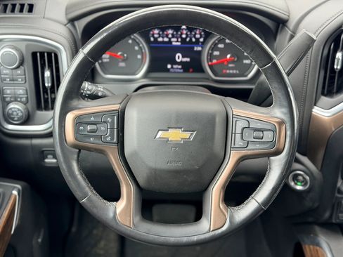 Used 2019 Chevrolet Silverado 1500 High Country w/ Technology Package AWD/4WD image 19